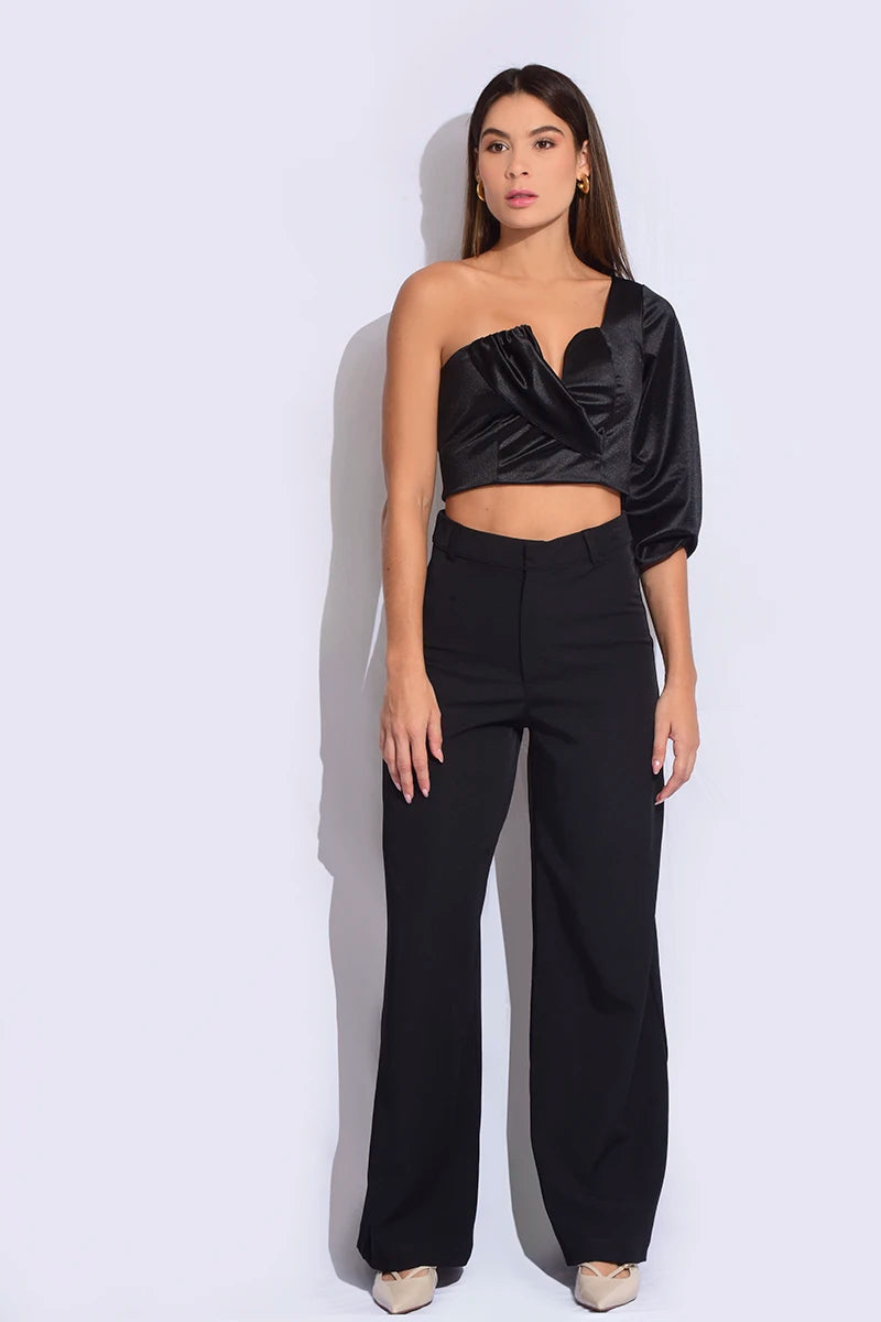 Crop top de un solo hombro