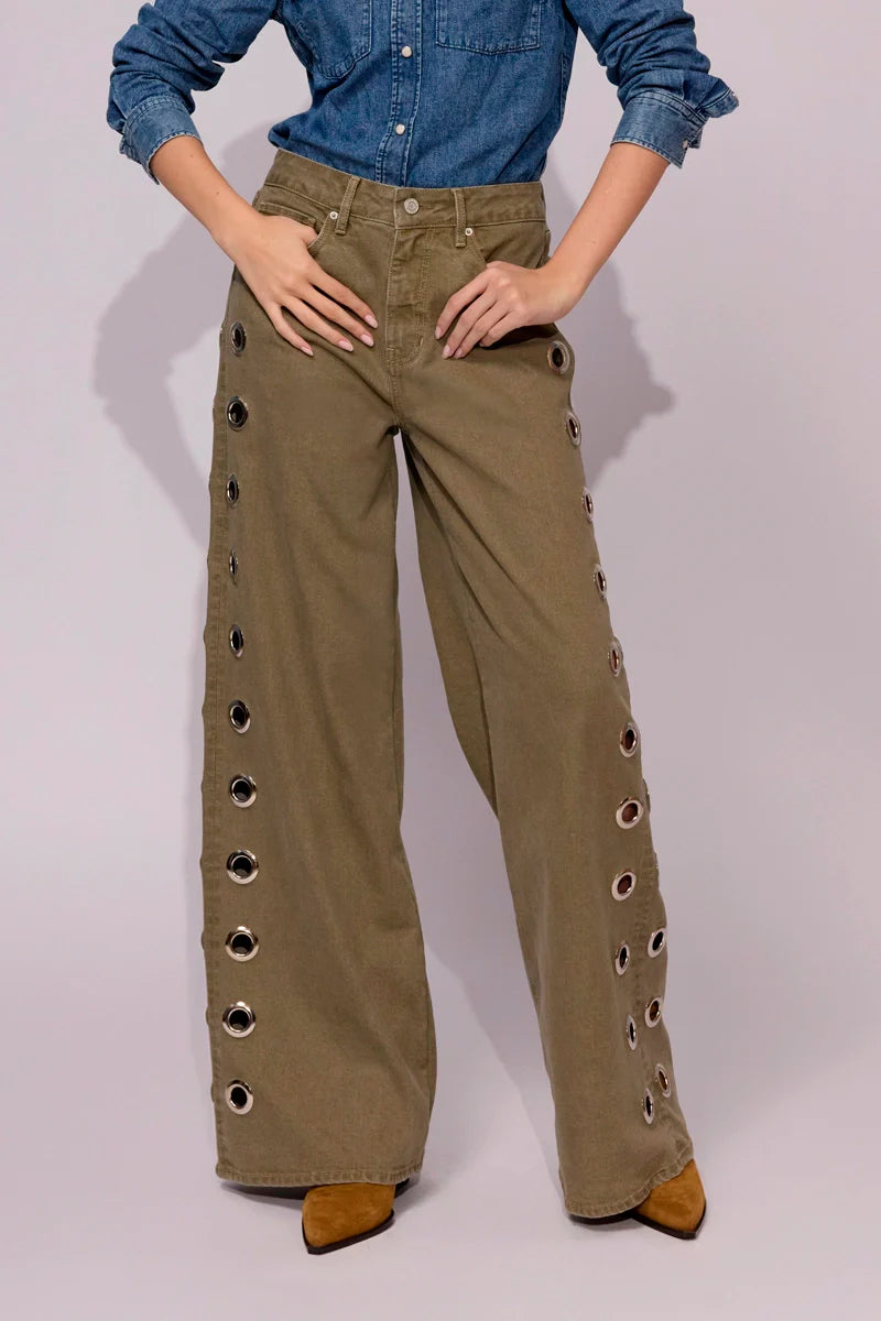 Jean wide leg con ojaletes