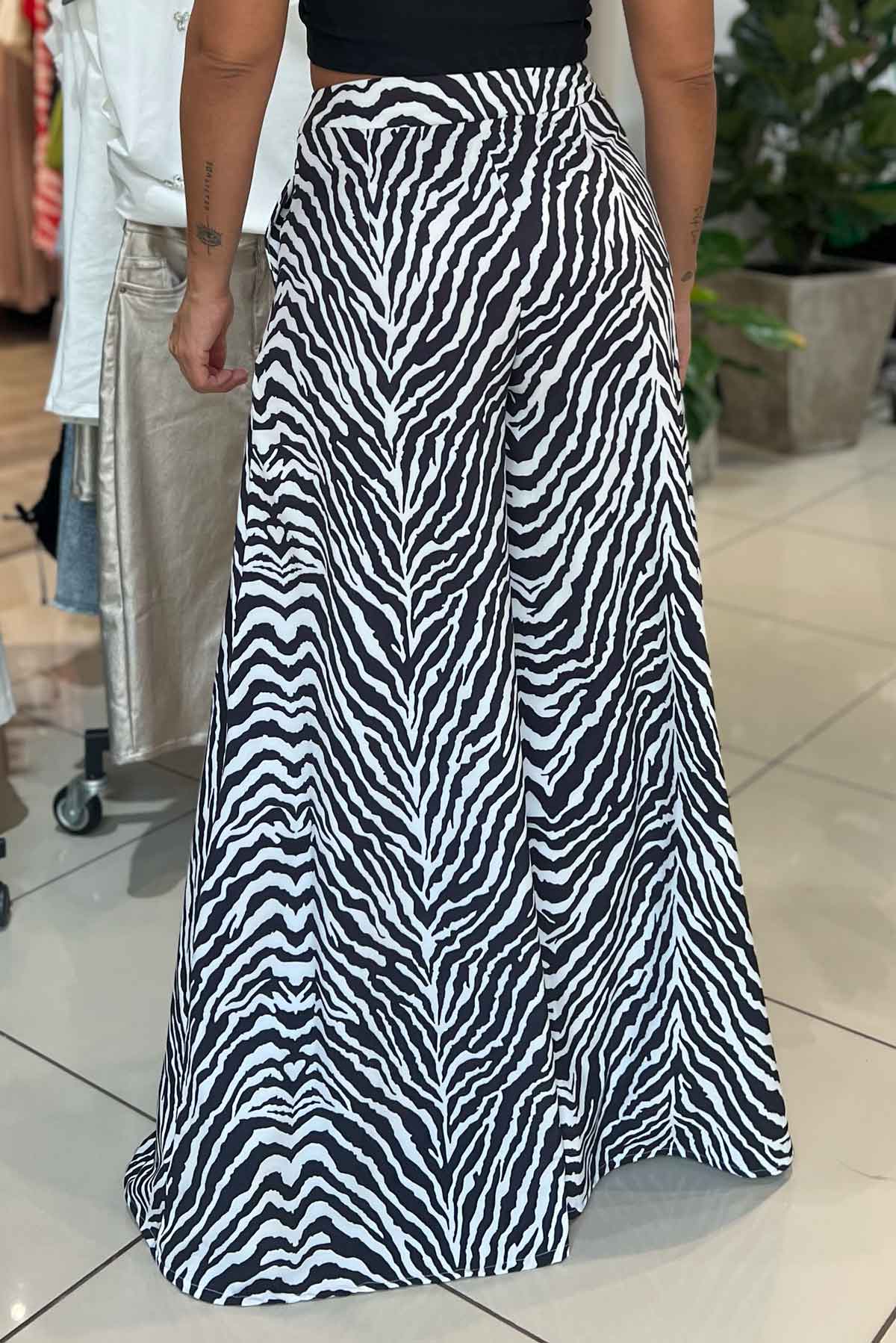 Pantalón palazzo estampado zebra